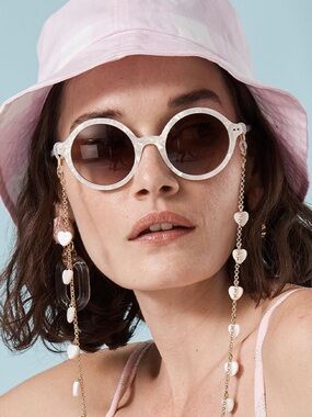 Lele Sadoughi Shell Pearl Hearts Glasses Chain